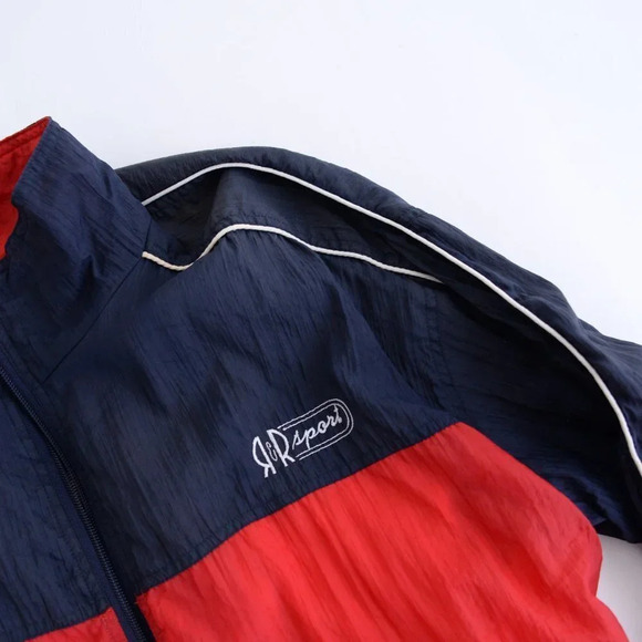 Vintage VIP Peities R&R Sport Red and Navy Lightweight Jacket - Picture 11 of 13